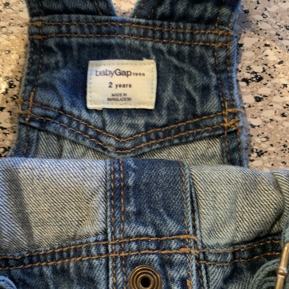 Blue Jeans - Picture 3 of 3
